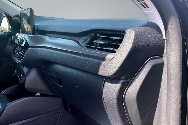 Certified 2025 Ford Escape Active AWD/4WD image 17