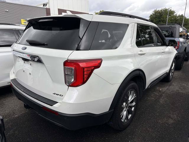 Certified 2021 Ford Explorer XLT w/ Equipment Group 202A AWD/4WD image 2