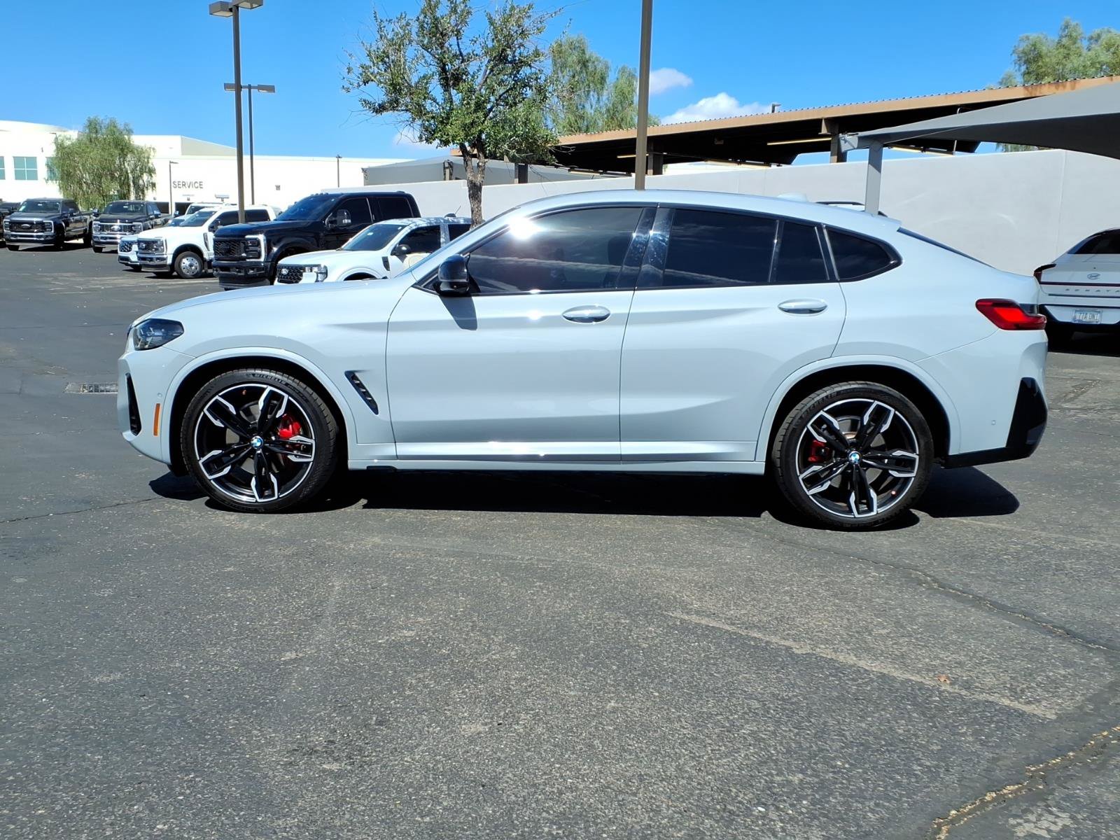 Used 2022 BMW X4 M40i AWD/4WD image 3