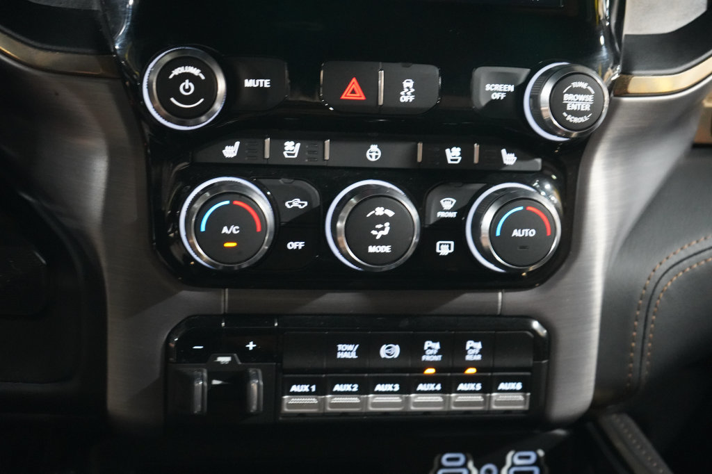 Used 2022 RAM 3500 Limited w/ Body Color Bumper Group AWD/4WD image 27