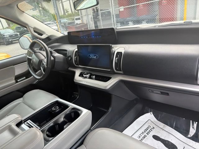 Certified 2025 Ford Expedition Active AWD/4WD image 35