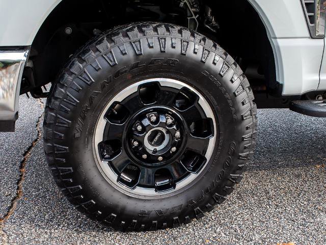 Certified 2025 Ford F250 Lariat w/ Tremor Off-Road Package image 5