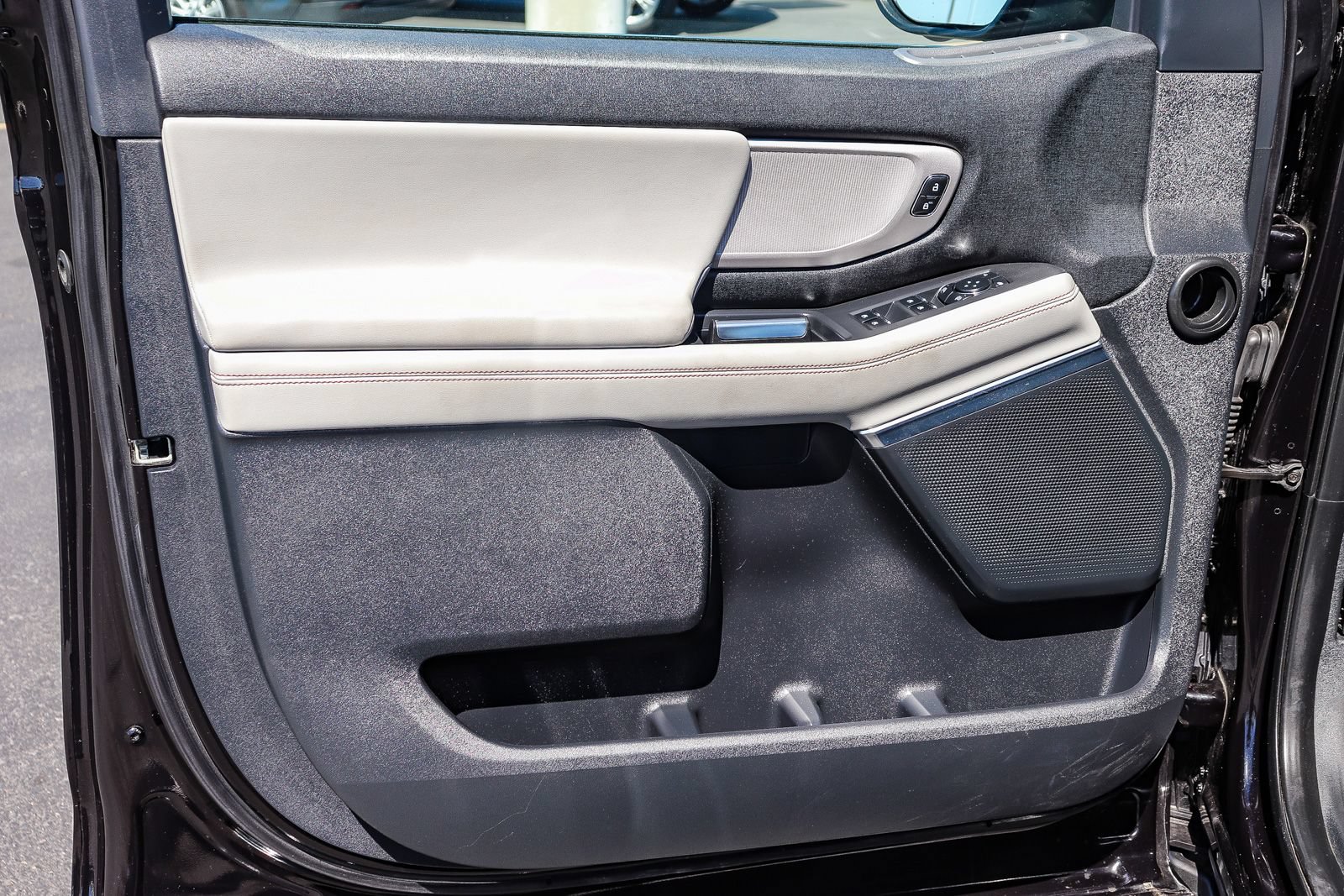 Certified 2025 Ford Expedition Active RWD image 22