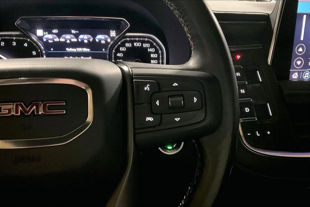 Used 2021 GMC Yukon AT4 w/ AT4 Premium Plus Package AWD/4WD image 18
