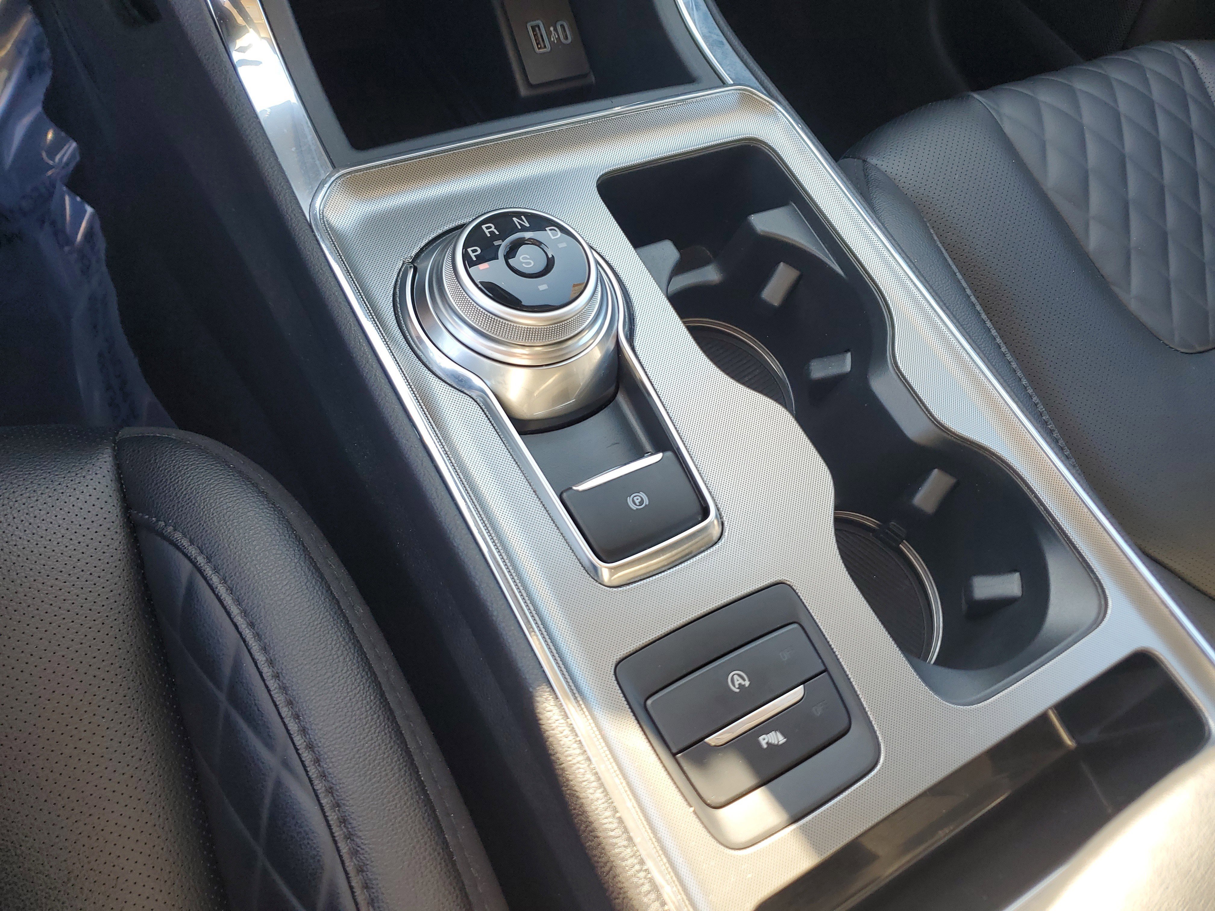 Certified 2024 Ford Edge Titanium w/ Equipment Group 301A image 26