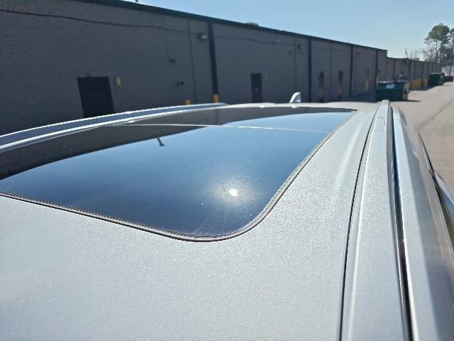 Used 2023 Nissan Rogue SV w/ SV Premium Package image 2