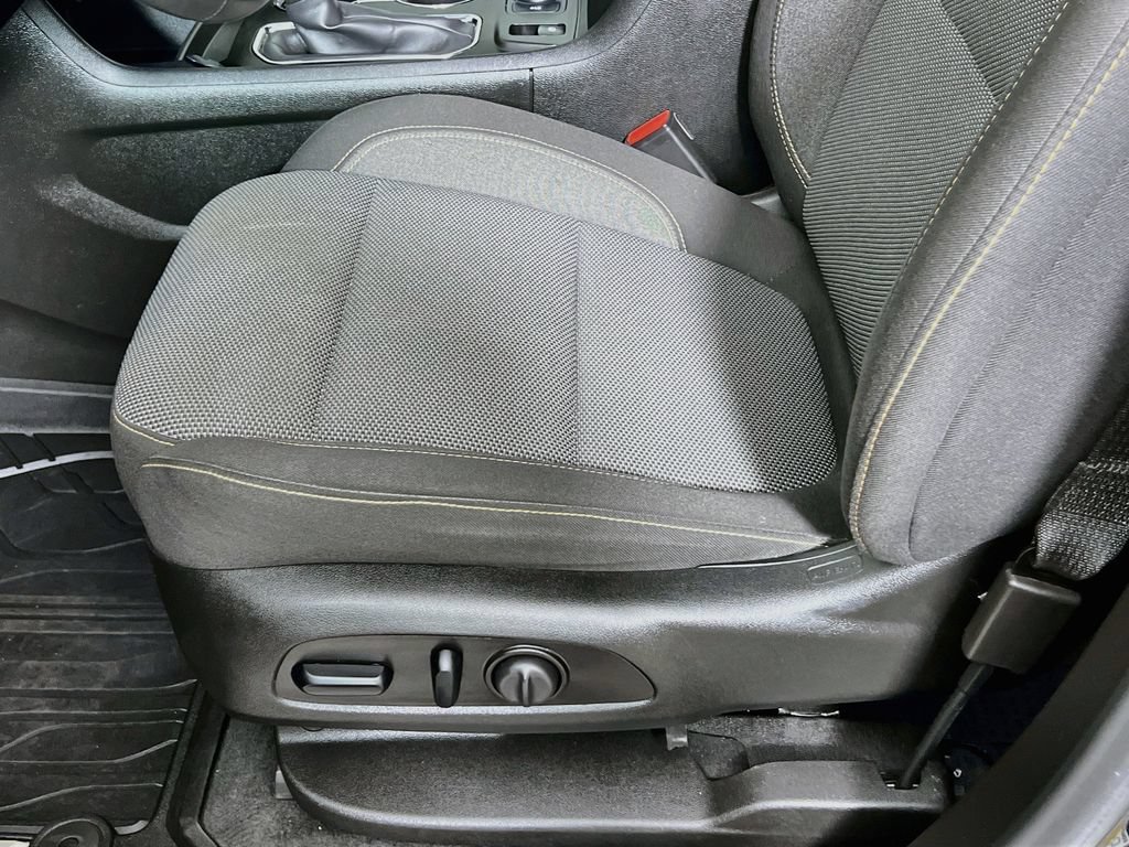 Used 2021 Chevrolet Traverse LT w/ LPO, Floor Liner Package AWD/4WD image 23