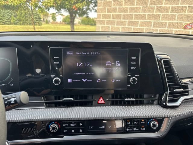 Used 2023 Kia Sportage LX AWD/4WD image 22