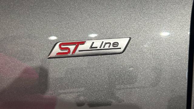 Certified 2023 Ford Escape ST-Line w/ Tech Pack #1 AWD/4WD image 12