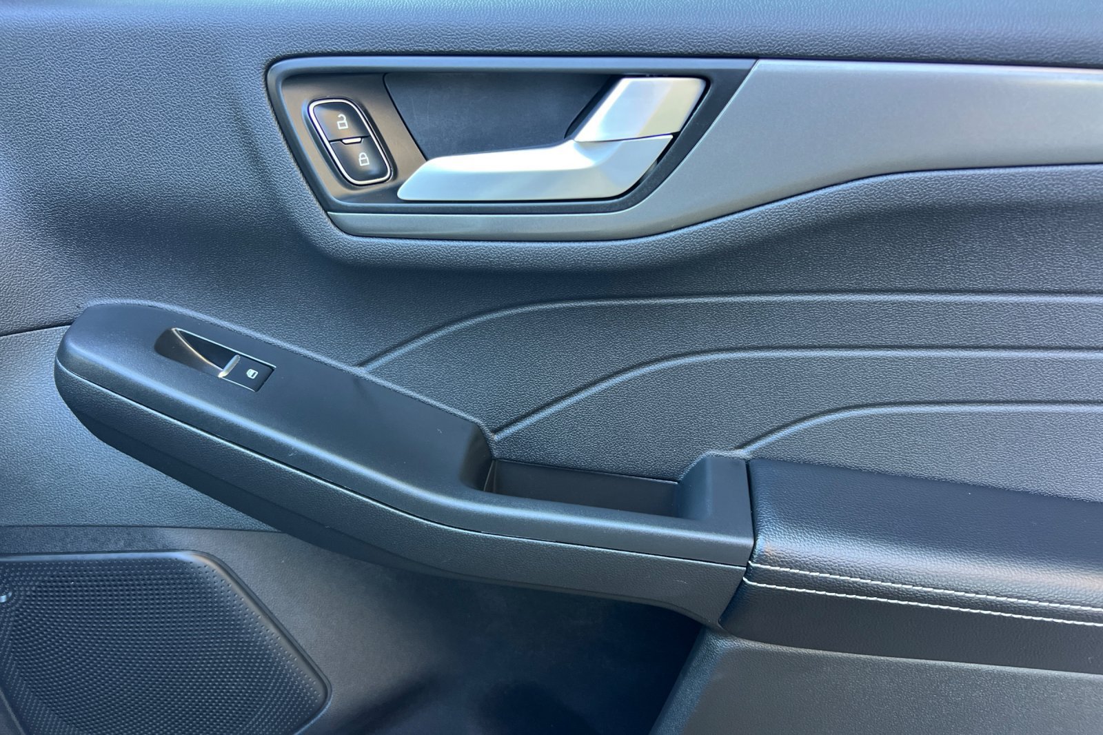 Certified 2024 Ford Escape SE FWD image 21