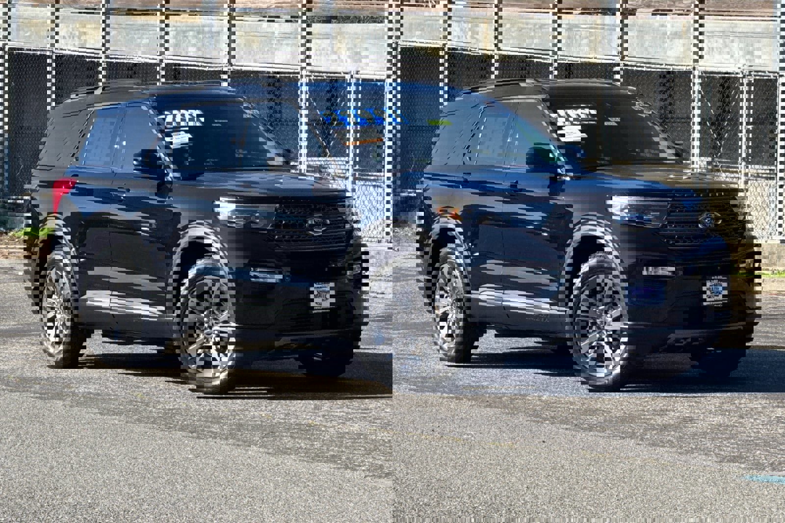 Certified 2022 Ford Explorer XLT w/ Equipment Group 202A image 2