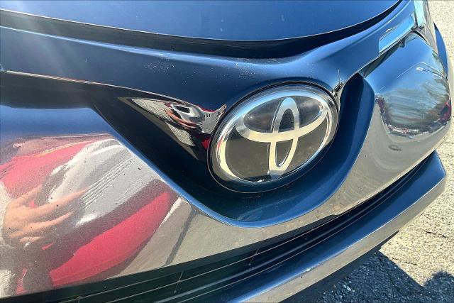 Used 2018 Toyota RAV4 XLE image 34