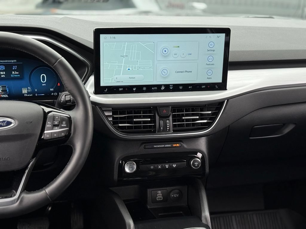 Certified 2025 Ford Escape Platinum AWD/4WD image 19