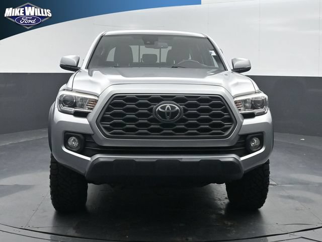Used 2020 Toyota Tacoma TRD Off-Road w/ Technology Package AWD/4WD image 2