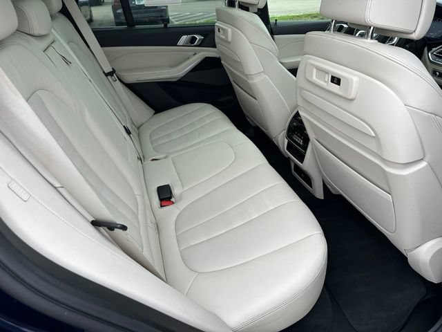 Used 2022 BMW X5 M50i AWD/4WD image 30