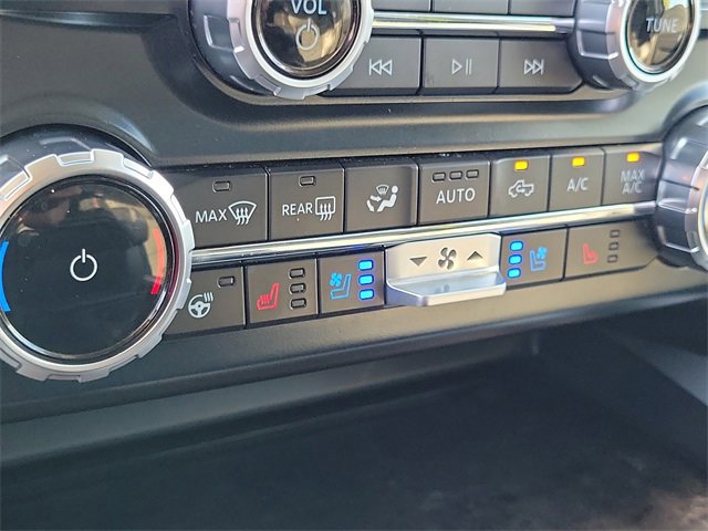 Certified 2023 Ford F350 Lariat w/ Lariat Ultimate Package image 16