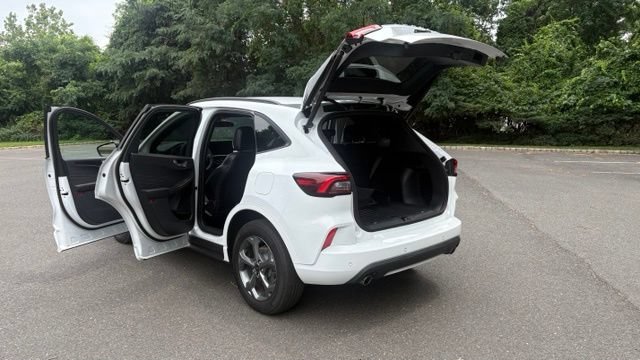 Certified 2023 Ford Escape ST-Line w/ Tech Pack #1 AWD/4WD image 18