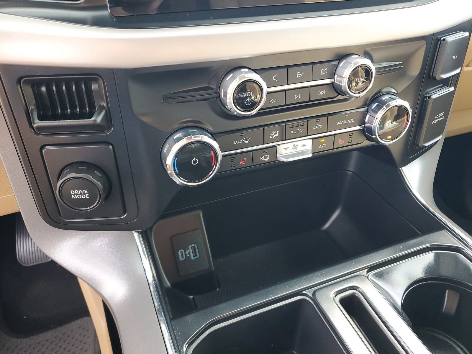 Certified 2023 Ford F150 XLT w/ Equipment Group 302A High image 25