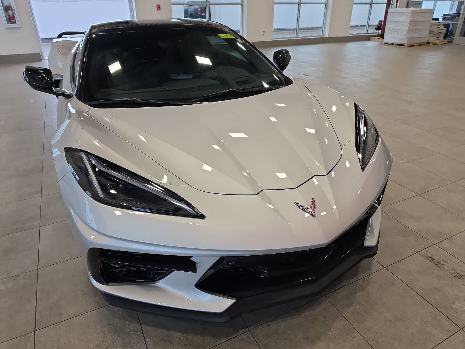 Used 2020 Chevrolet Corvette Stingray Preferred Cpe w/ 2LT Preferred Equipment Group RWD image 4