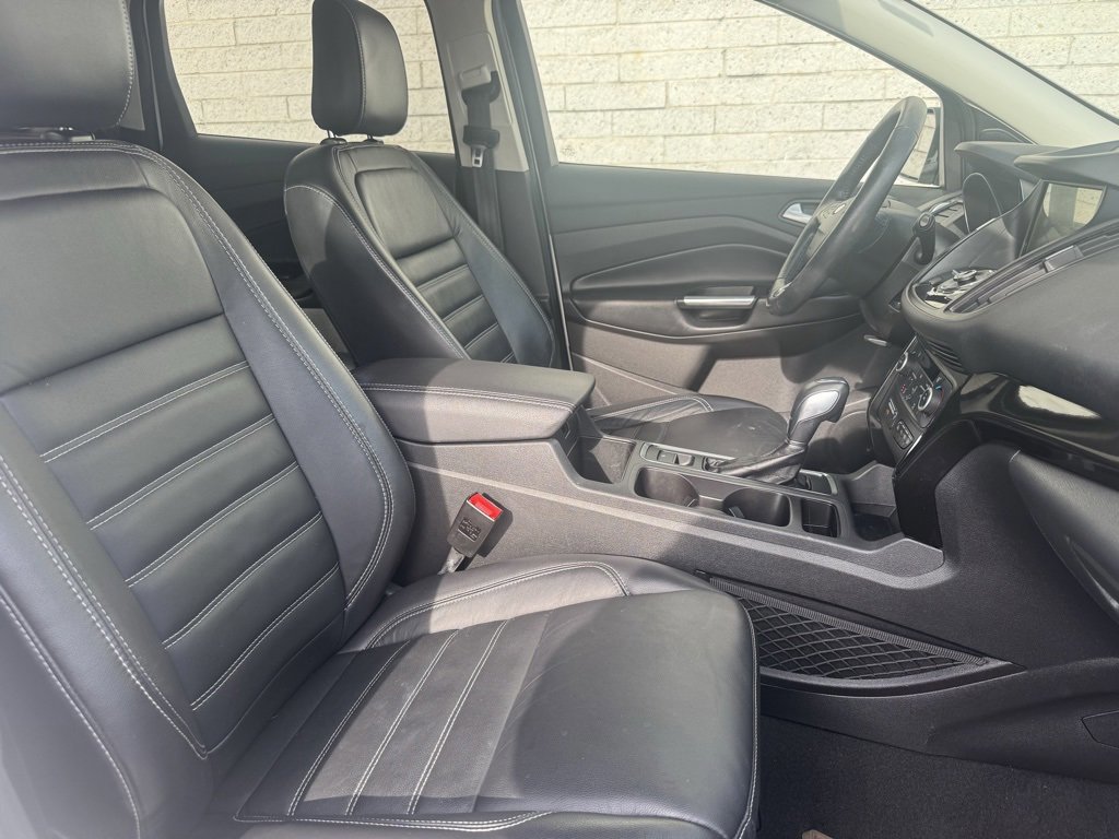 Certified 2019 Ford Escape Titanium image 17