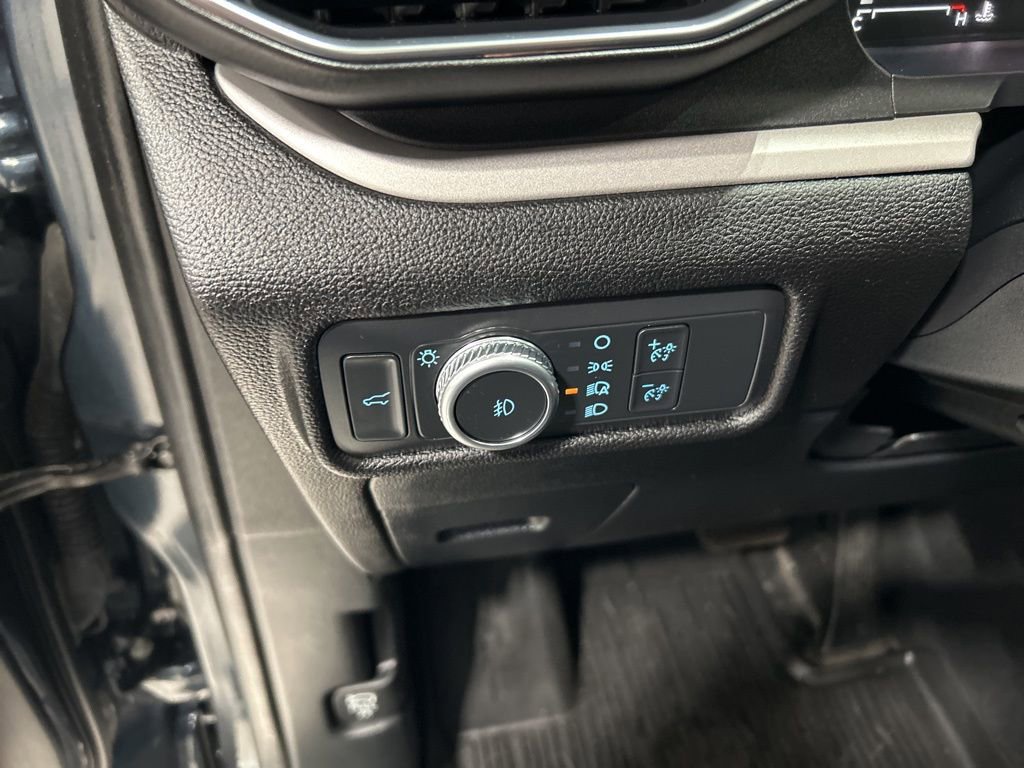 Certified 2022 Ford Explorer XLT w/ Equipment Group 202A image 14