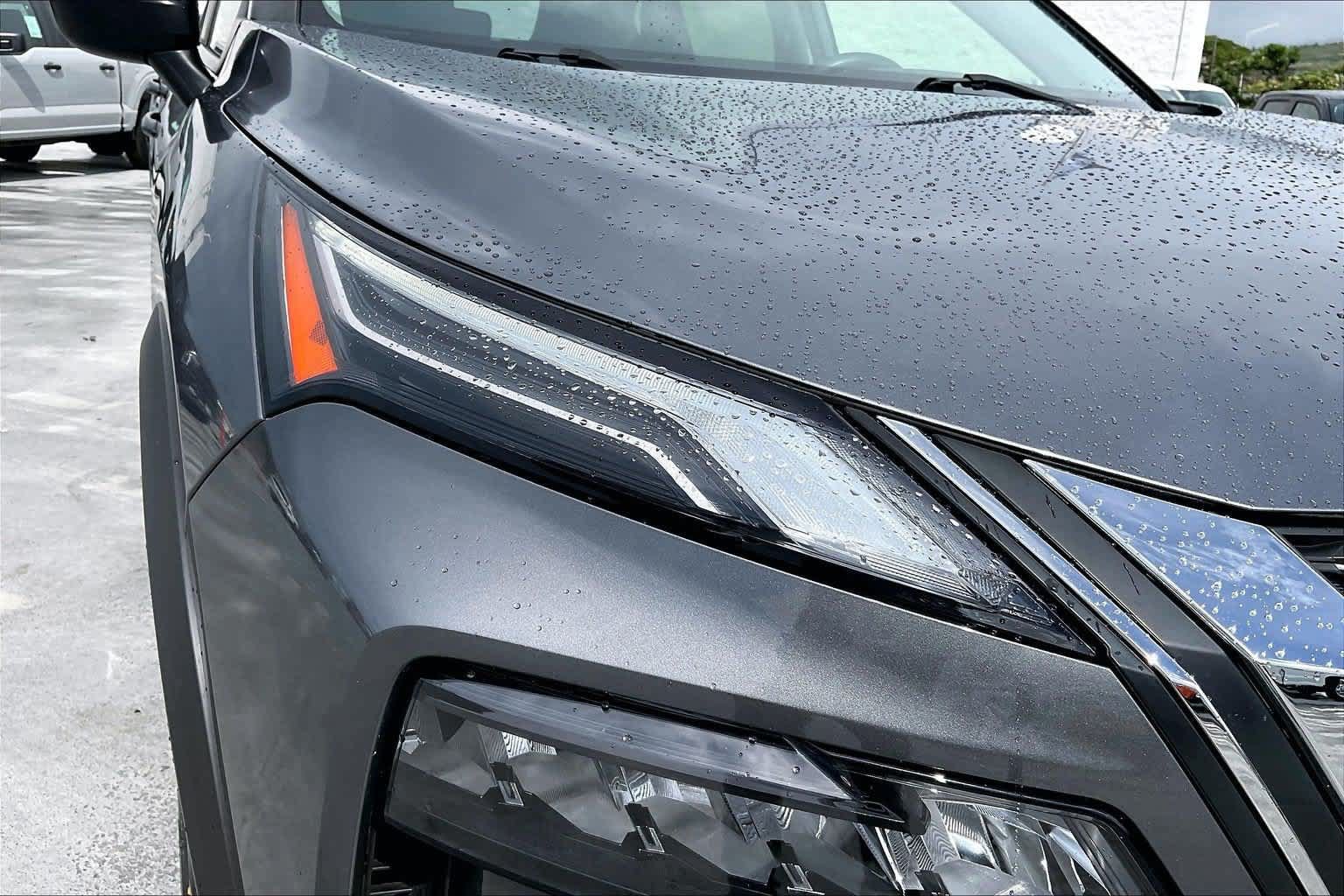 Used 2023 Nissan Rogue S FWD image 31