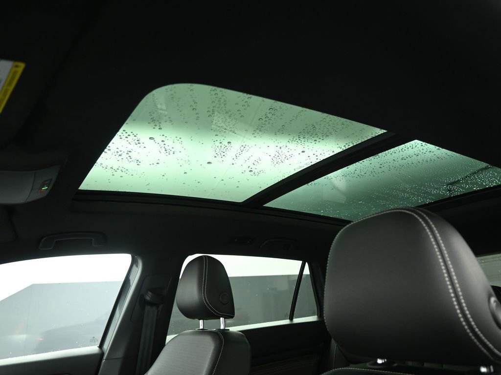 Used 2021 Volkswagen Atlas Cross Sport SE w/ Panoramic Sunroof Package image 45