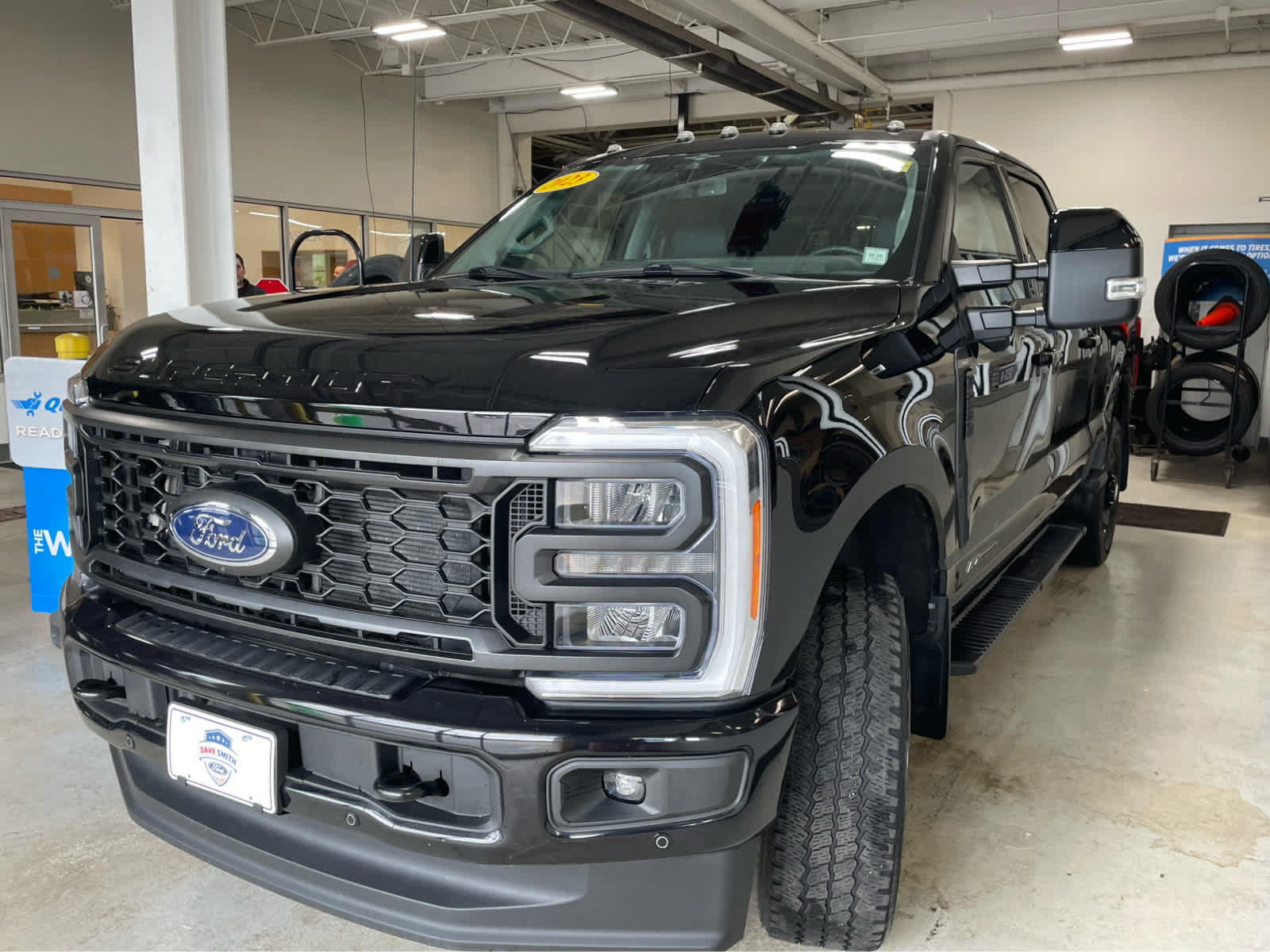 Certified 2023 Ford F250 Lariat w/ Lariat Ultimate Package AWD/4WD image 3
