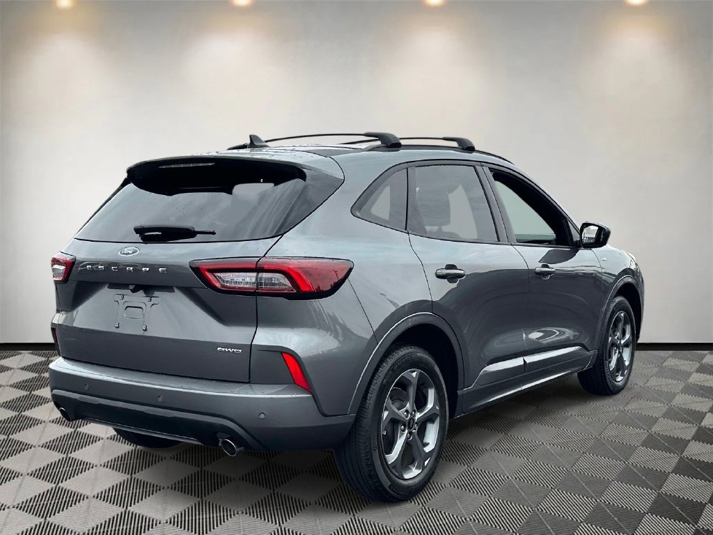 Certified 2024 Ford Escape ST-Line w/ Tech Pack #1 AWD/4WD image 4