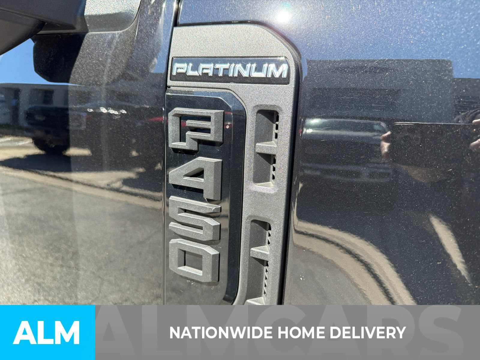 Certified 2025 Ford F450 Platinum w/ FX4 Off-Road Package AWD/4WD image 4