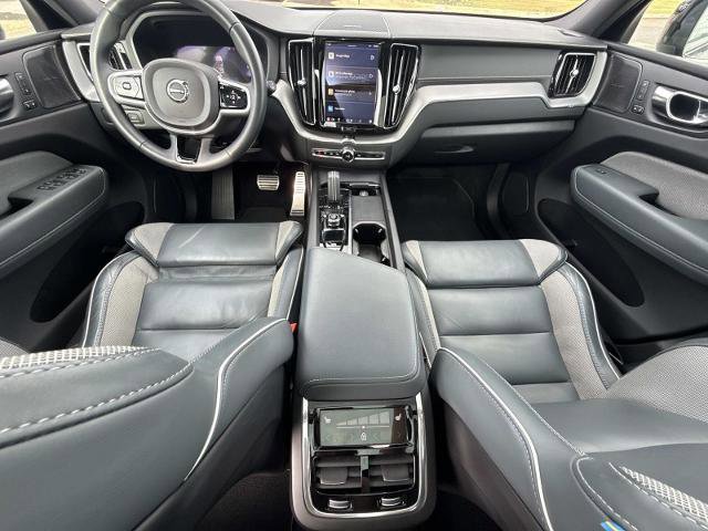 Used 2022 Volvo XC60 B5 R-Design w/ Advanced Package image 15