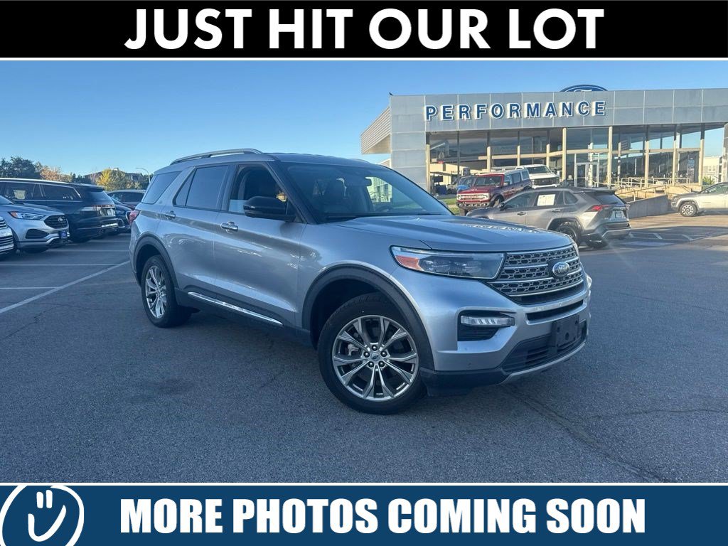 Certified 2021 Ford Explorer Limited w/ Equipment Group 301A AWD/4WD image 3