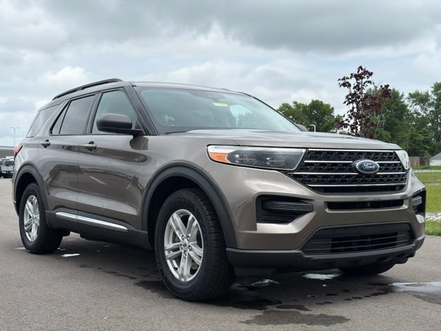 Certified 2021 Ford Explorer XLT w/ Class III Trailer Tow Package AWD/4WD image 1