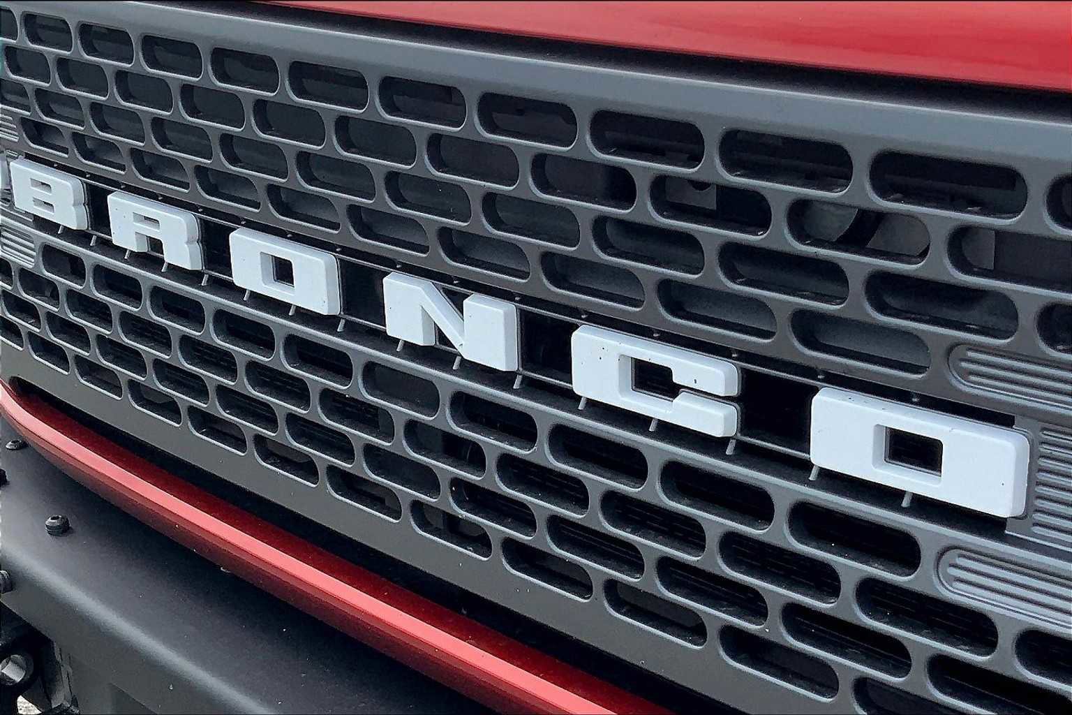 Certified 2024 Ford Bronco Badlands image 29