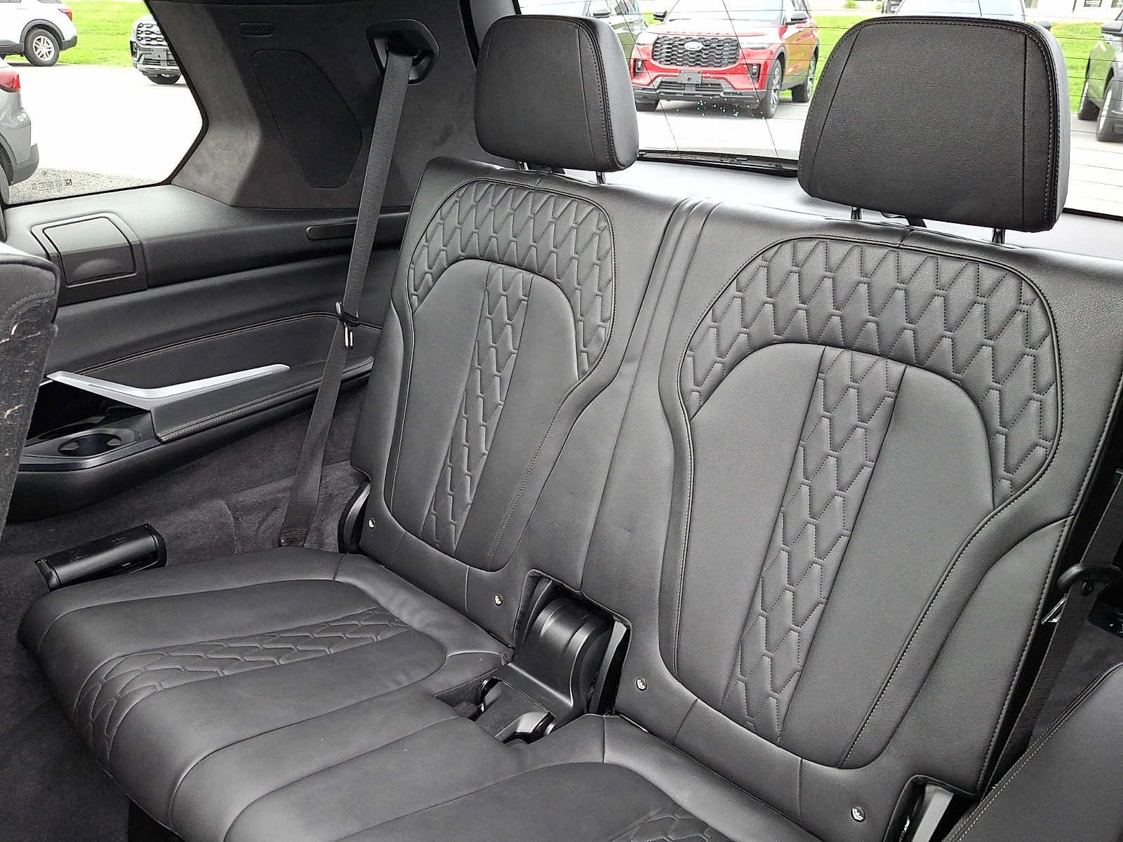 Used 2025 BMW X7 M60i AWD/4WD image 11