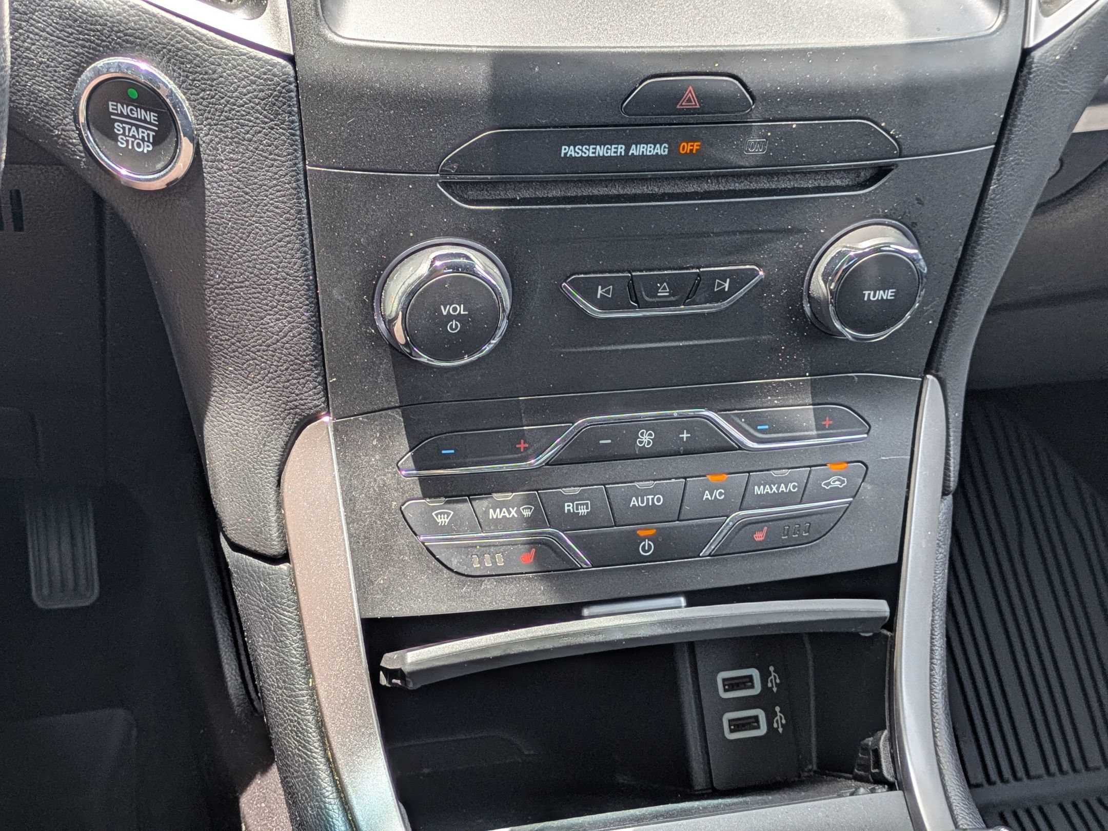 Certified 2018 Ford Edge SEL w/ Equipment Group 201A AWD/4WD image 21