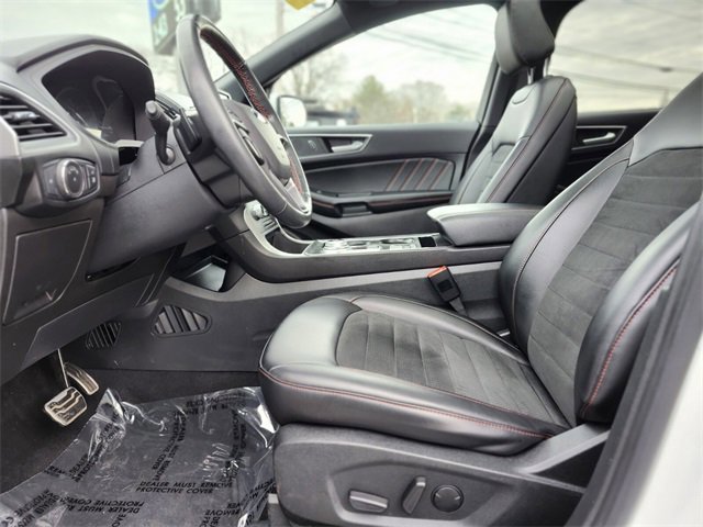 Certified 2022 Ford Edge ST-Line w/ Class II Trailer Tow Package image 18