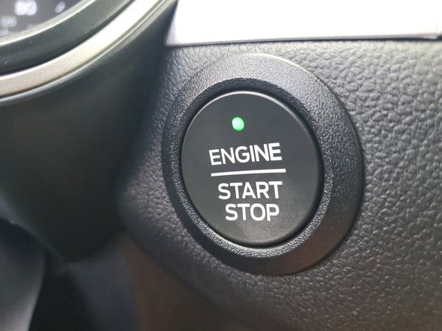 Certified 2022 Ford Escape SE image 32