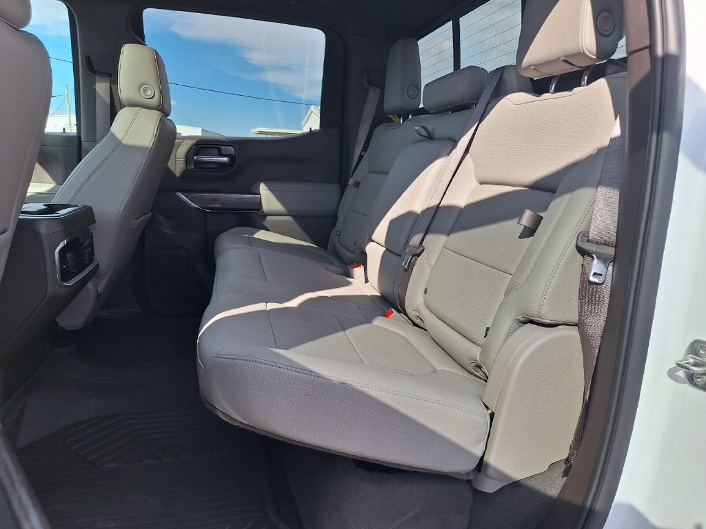 Used 2022 Chevrolet Silverado 1500 LTZ w/ LTZ Premium Package AWD/4WD image 24