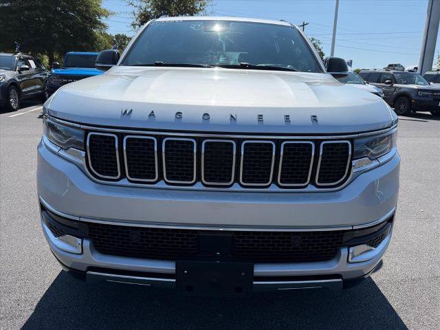 Used 2024 Jeep Wagoneer Series III AWD/4WD image 3