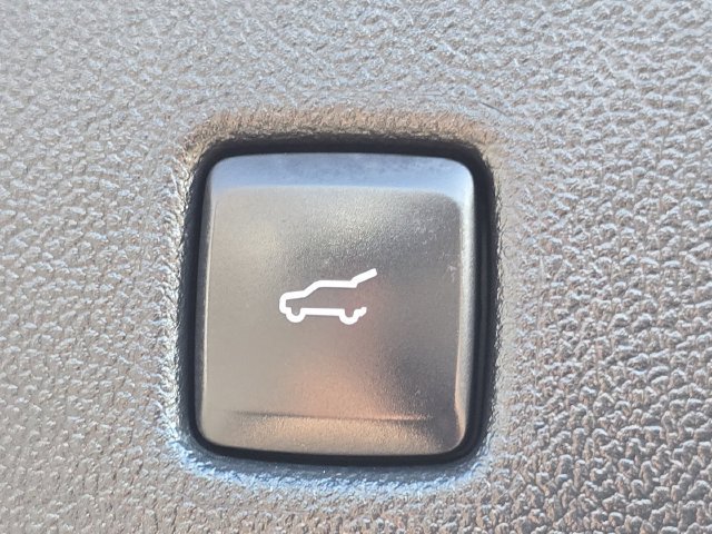 Certified 2023 Ford Escape ST-Line Elite w/ Premium Technology Package AWD/4WD image 19