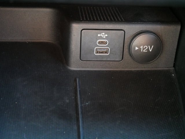 Certified 2025 Ford Escape ST-Line AWD/4WD image 24