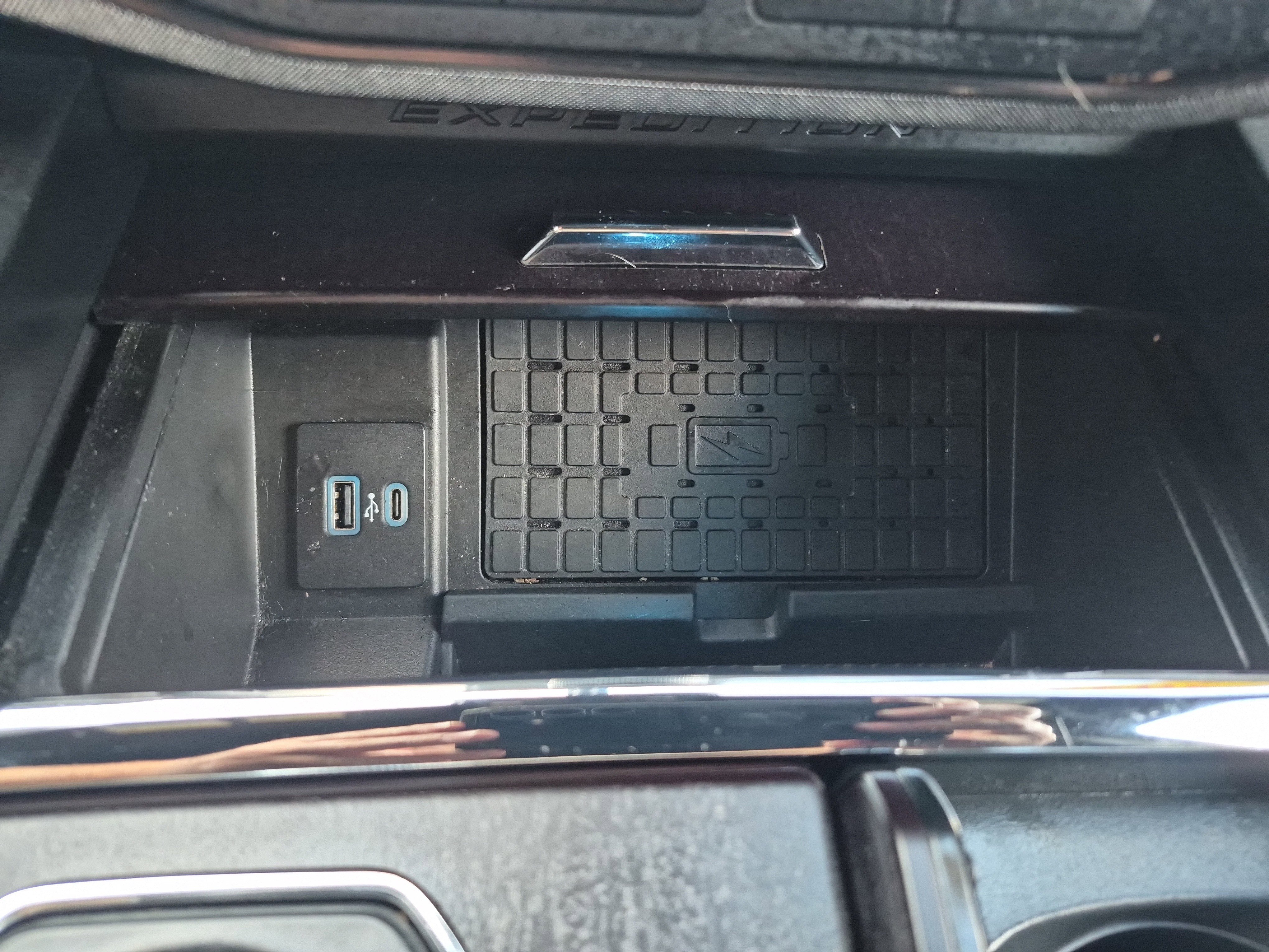 Certified 2023 Ford Expedition Max Platinum image 34