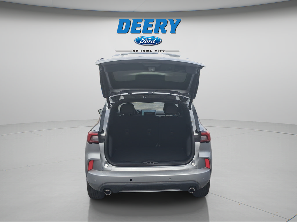 Certified 2024 Ford Escape ST-Line w/ Tech Pack #1 AWD/4WD image 9