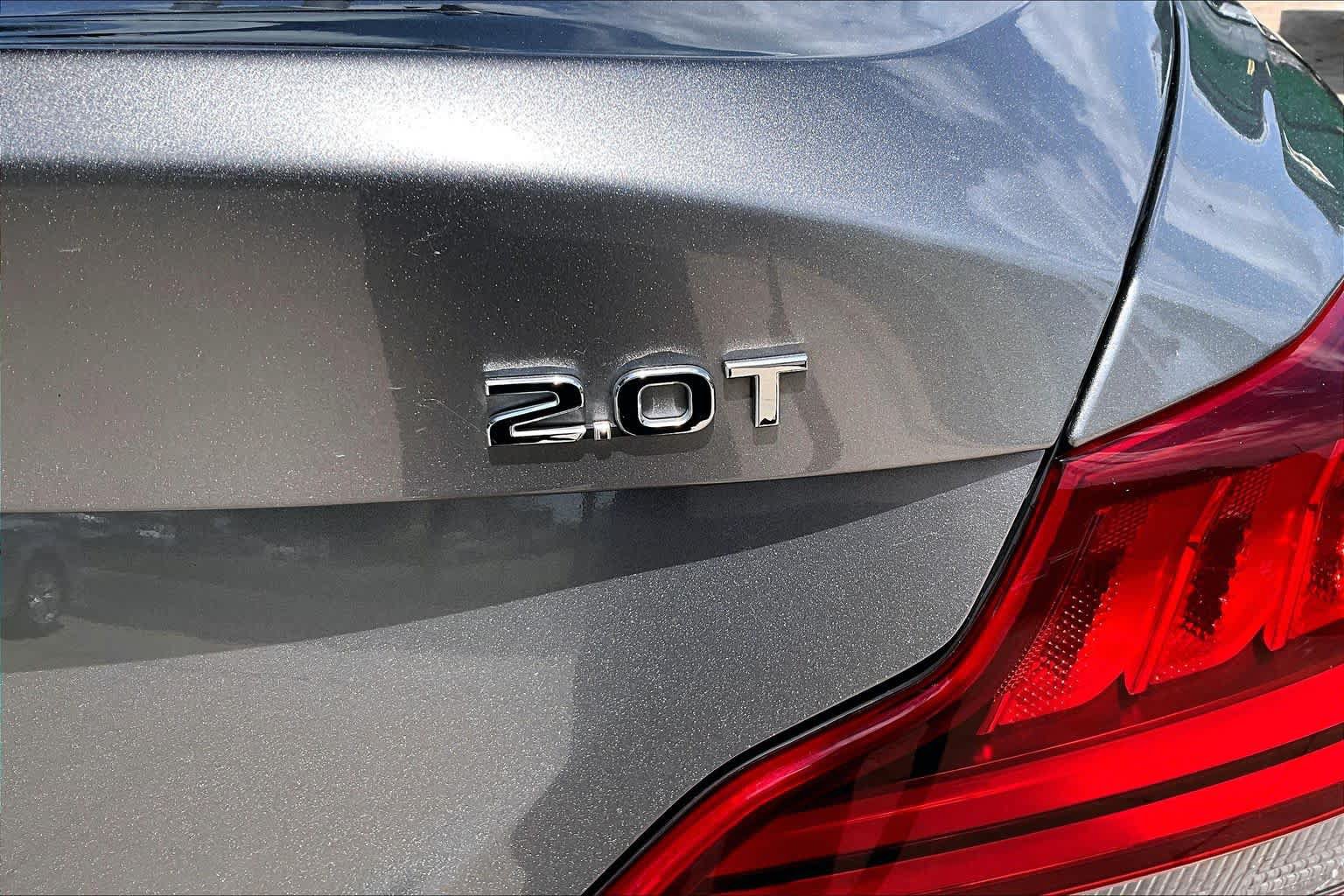 Used 2020 Genesis G70 2.0T RWD image 9
