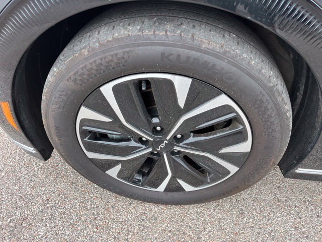 Used 2024 Kia EV6 Wind w/ Wind Technology Package AWD/4WD image 8
