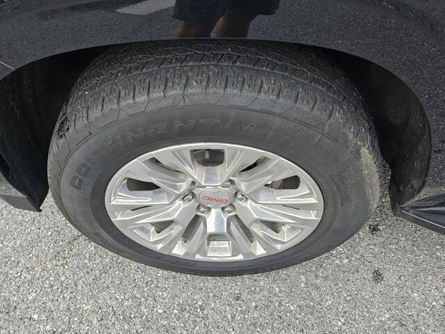 Used 2024 GMC Yukon XL Denali AWD/4WD image 19