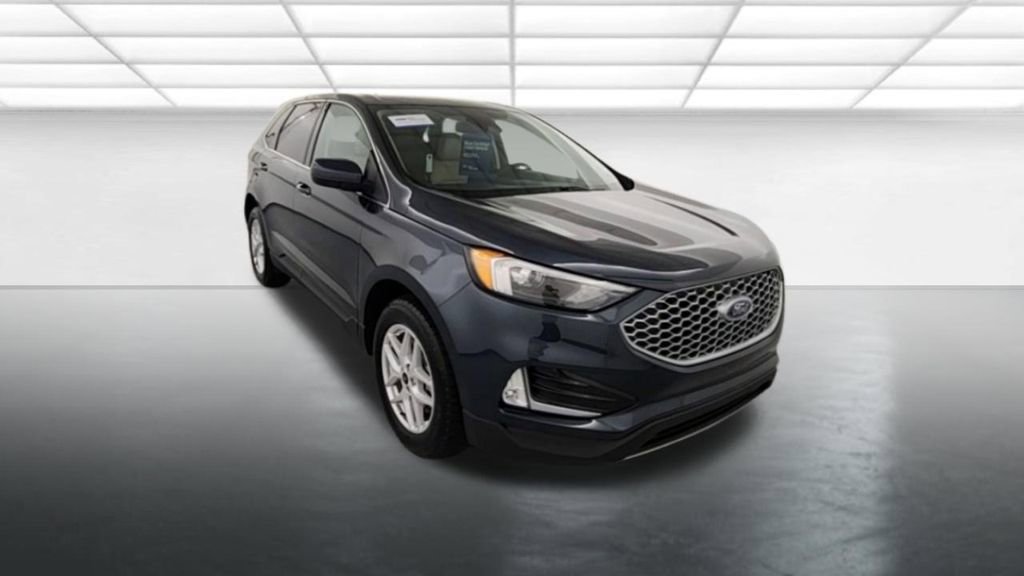 Certified 2023 Ford Edge SEL w/ Convenience Package AWD/4WD image 9