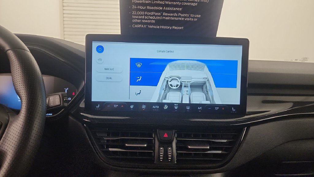 Certified 2024 Ford Escape ST-Line w/ Tech Pack #1 AWD/4WD image 16