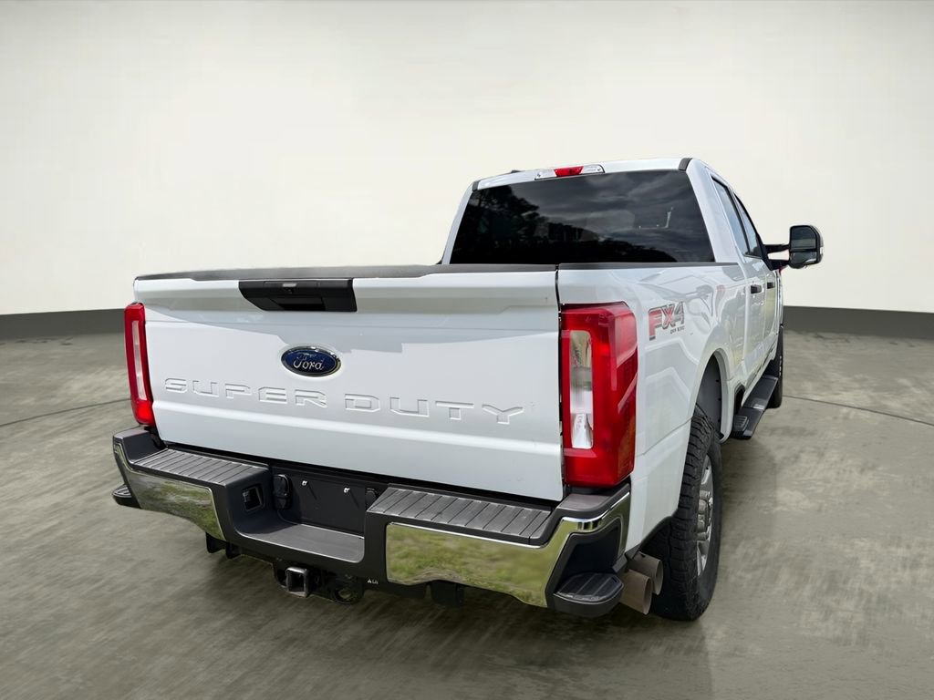 Certified 2024 Ford F250 XLT w/ FX4 Off-Road Package image 3